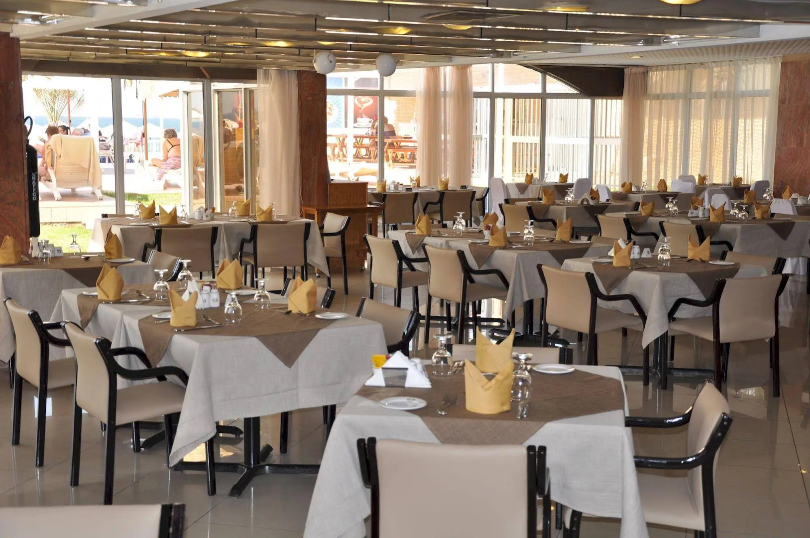 Sharjah Carlton Hotel