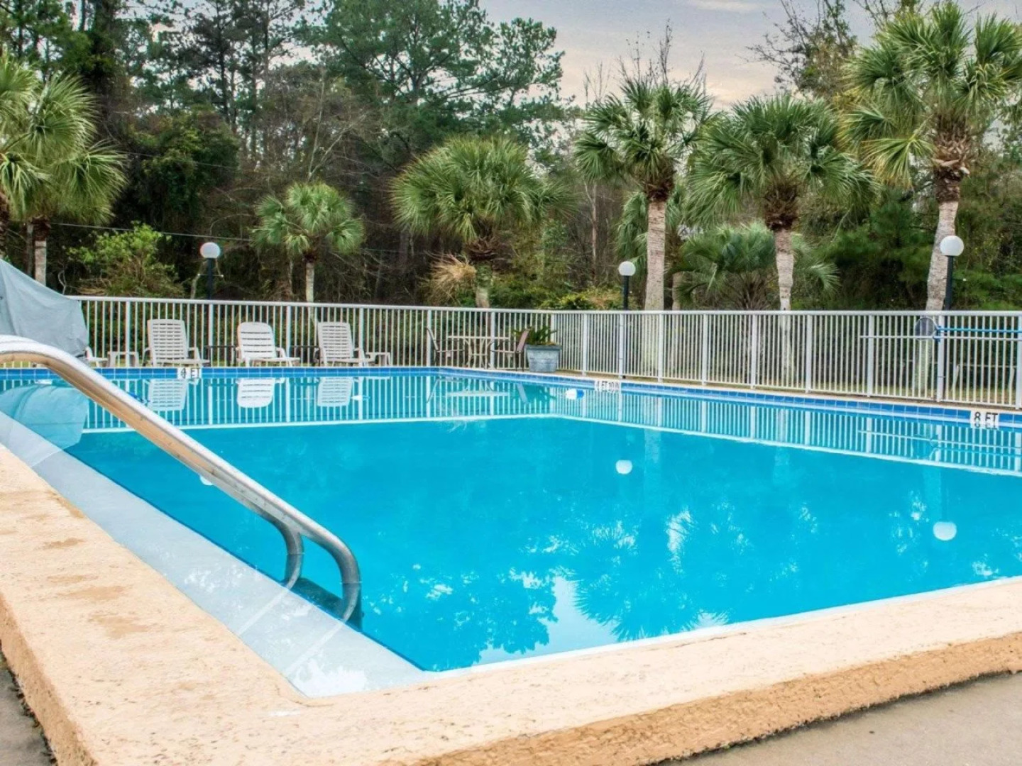 Econo Lodge Lake City-North