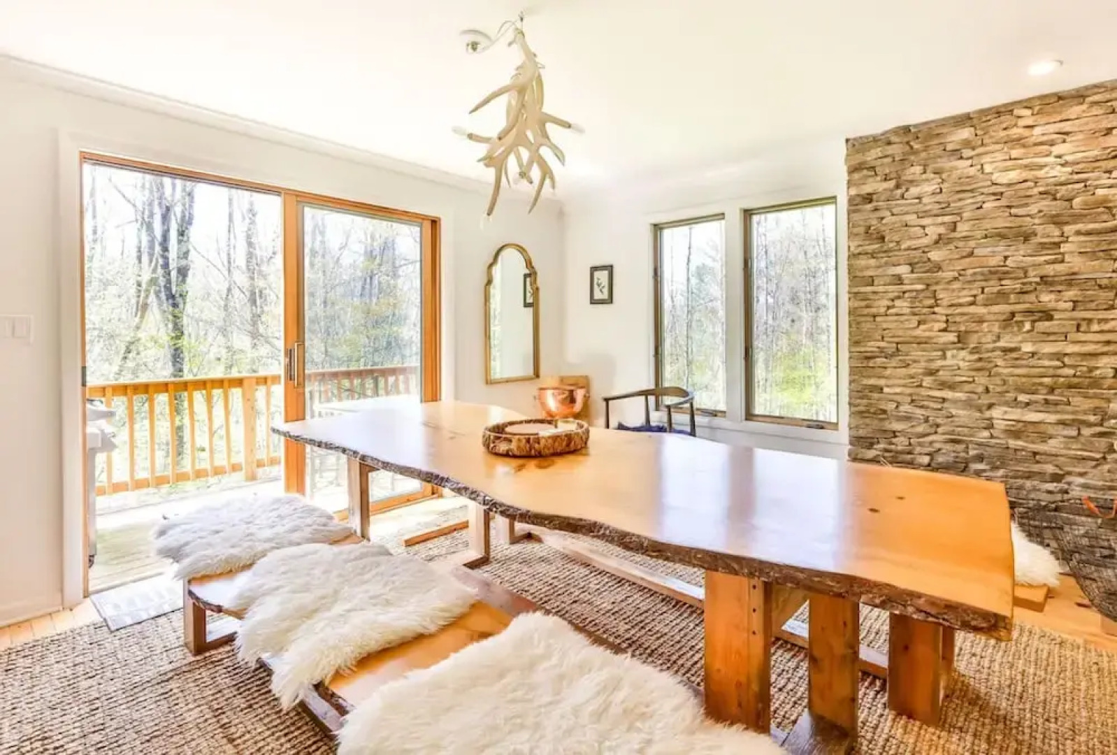 Hunter Mountain Ski House - Tesla Charger