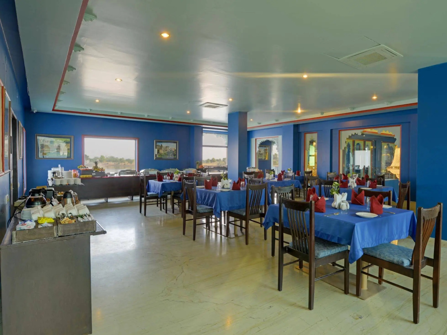 juSTa Lake Nahargarh Palace