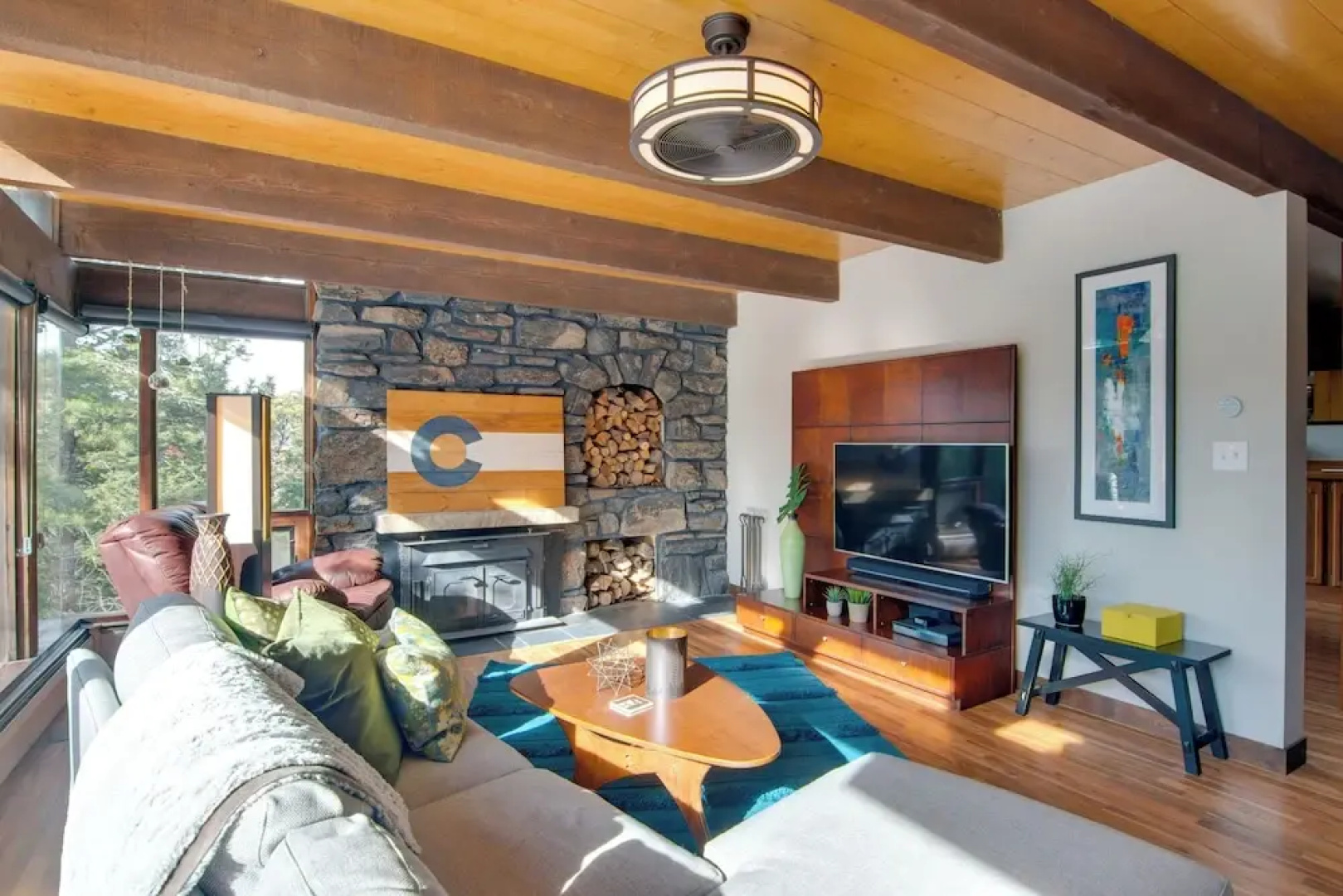 Chic Boulder Mountain Home w/ Hot Tub + Views