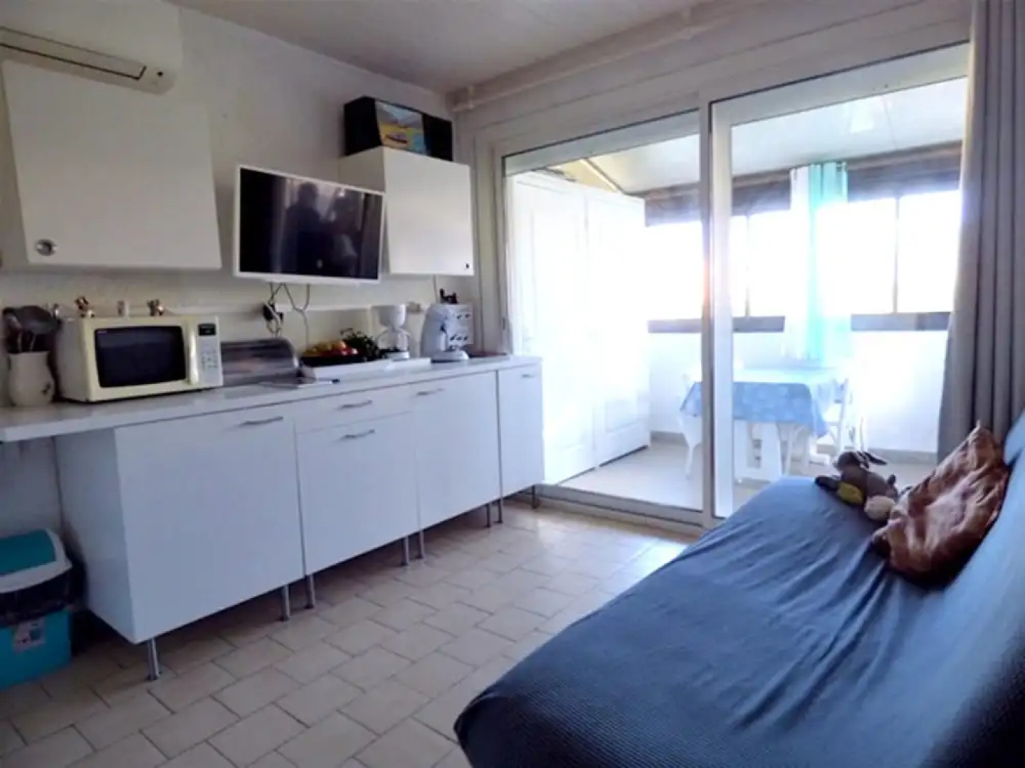 Apartment With one Bedroom in Le Barcarès, With Wonderful Lake View, P