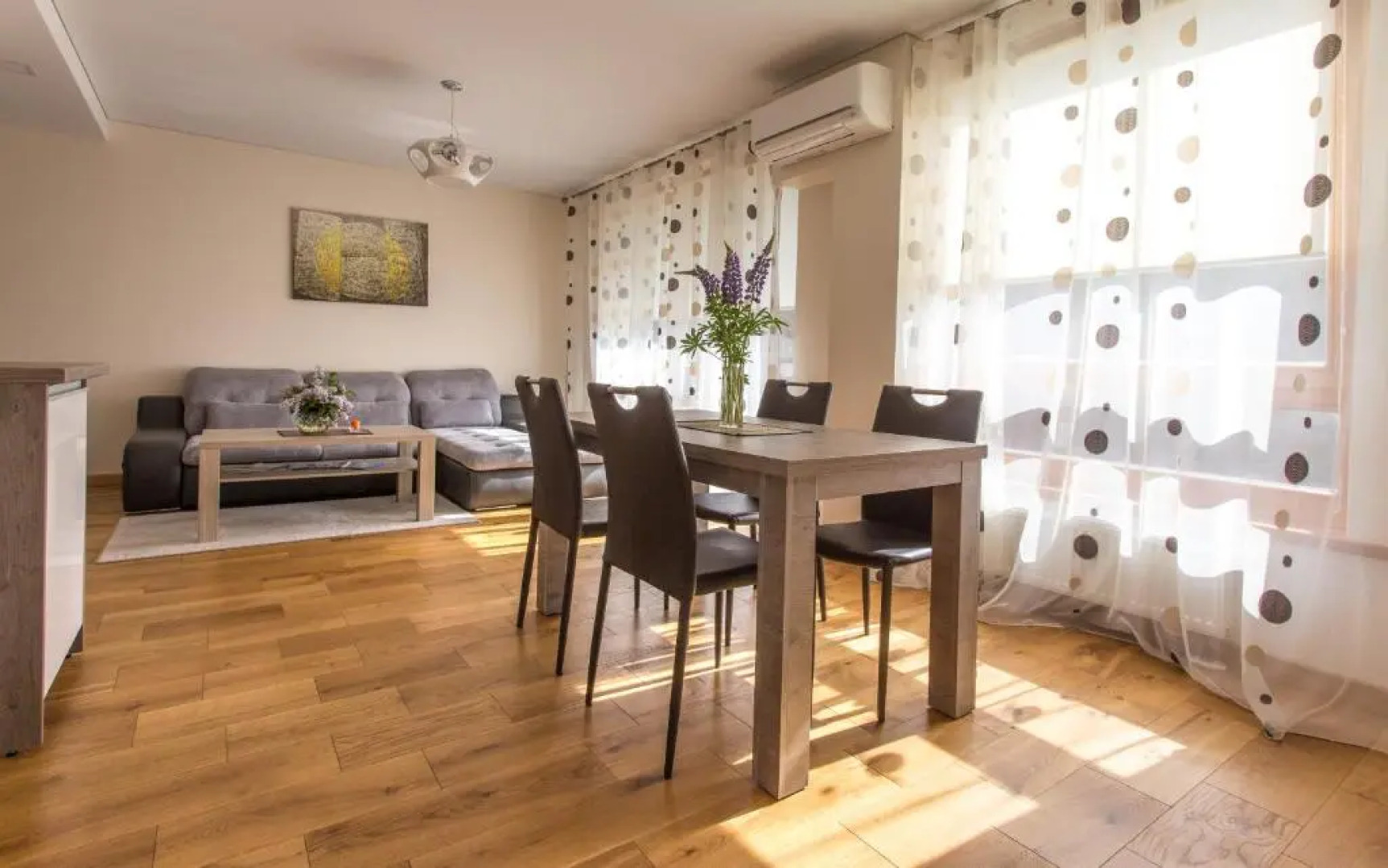 Violetos Lux Apartamentai