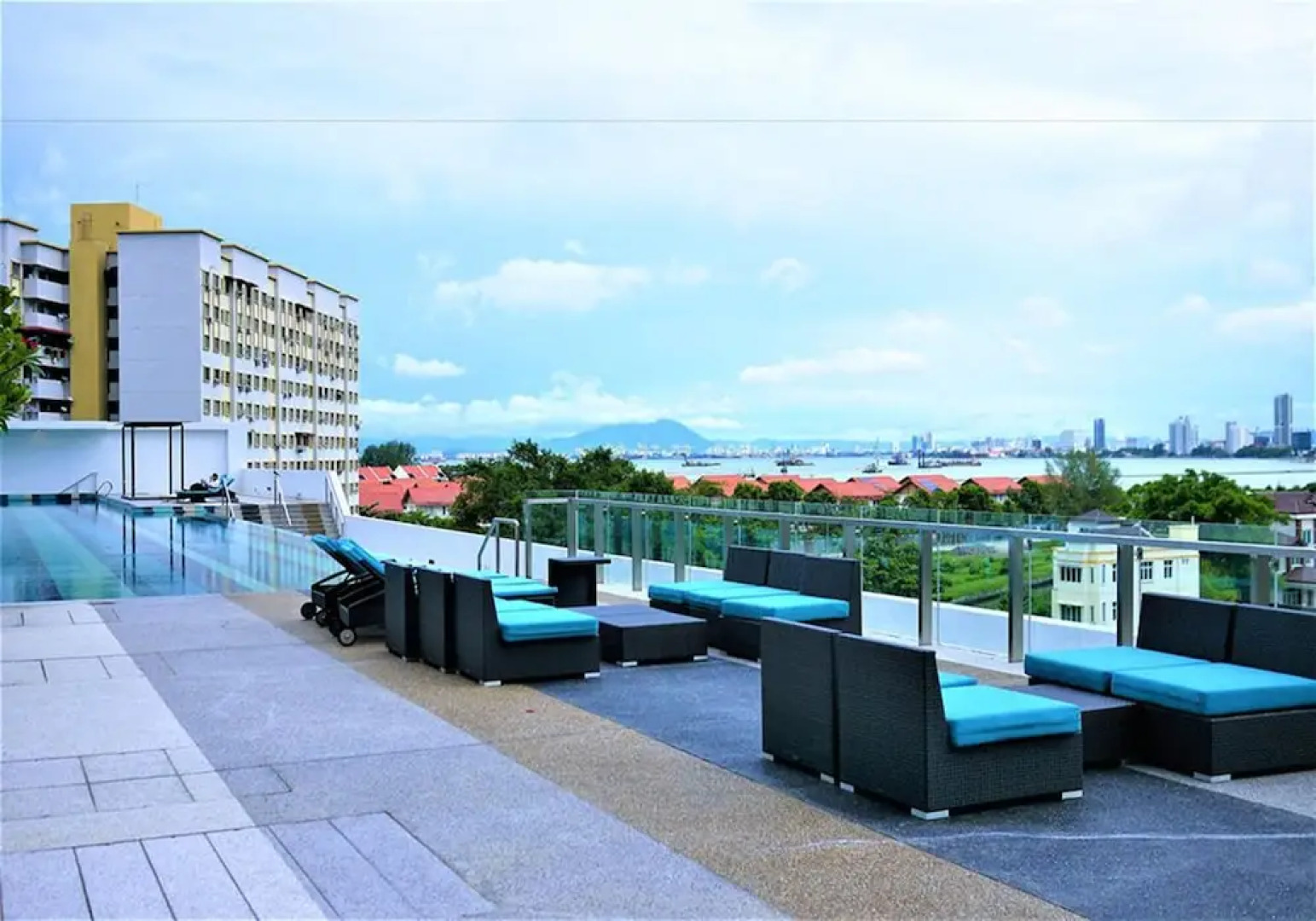 Little Cabin Sunrise Seaview Studio