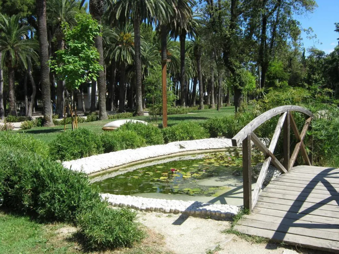 Al Mare Vicino Al Paese Vecchio