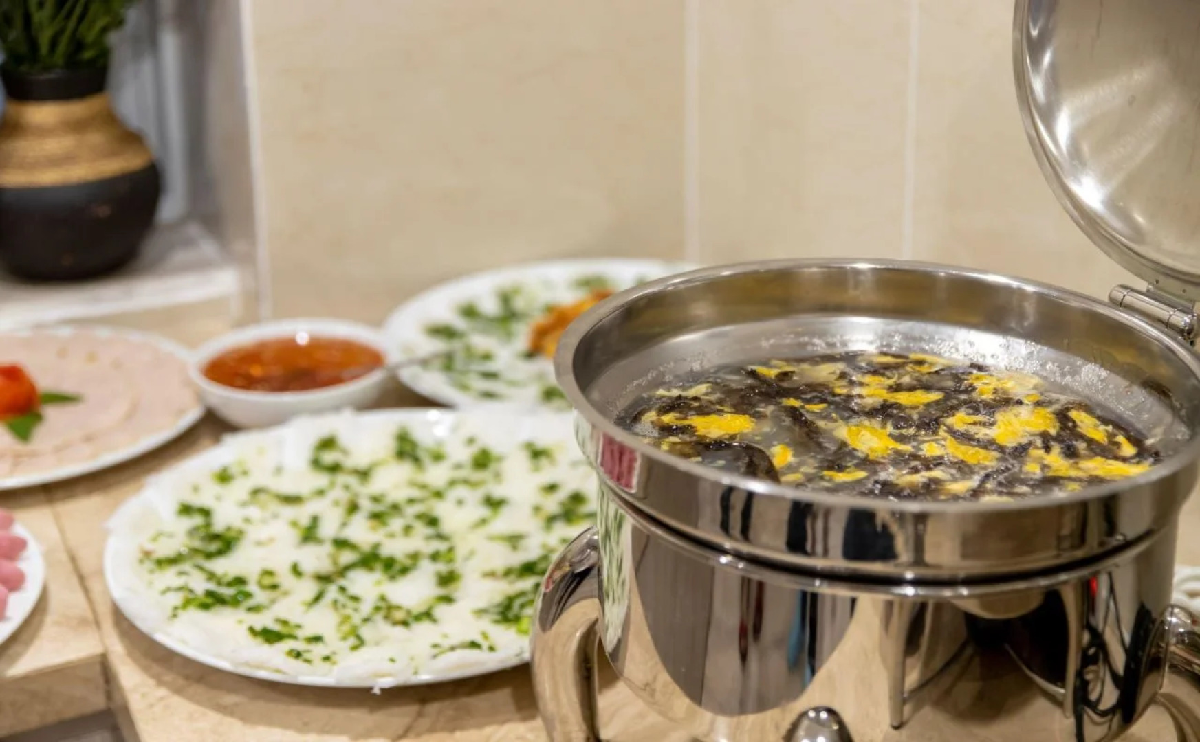 Seven Seas Hotel and Apartment