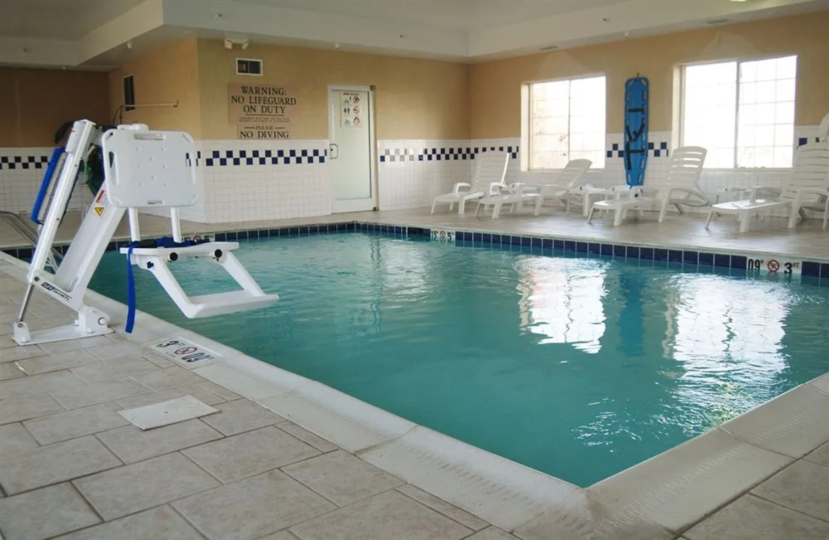 Red Roof Inn & Suites Berea