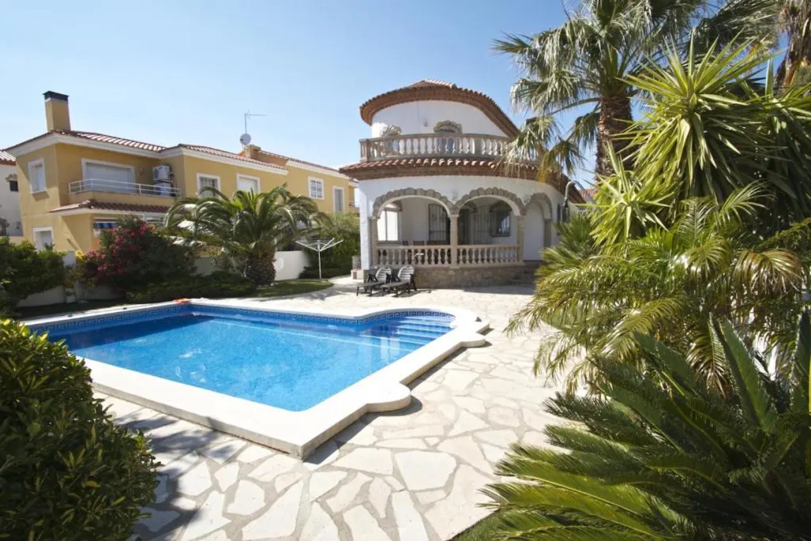 Pino Alto Villa Blanca