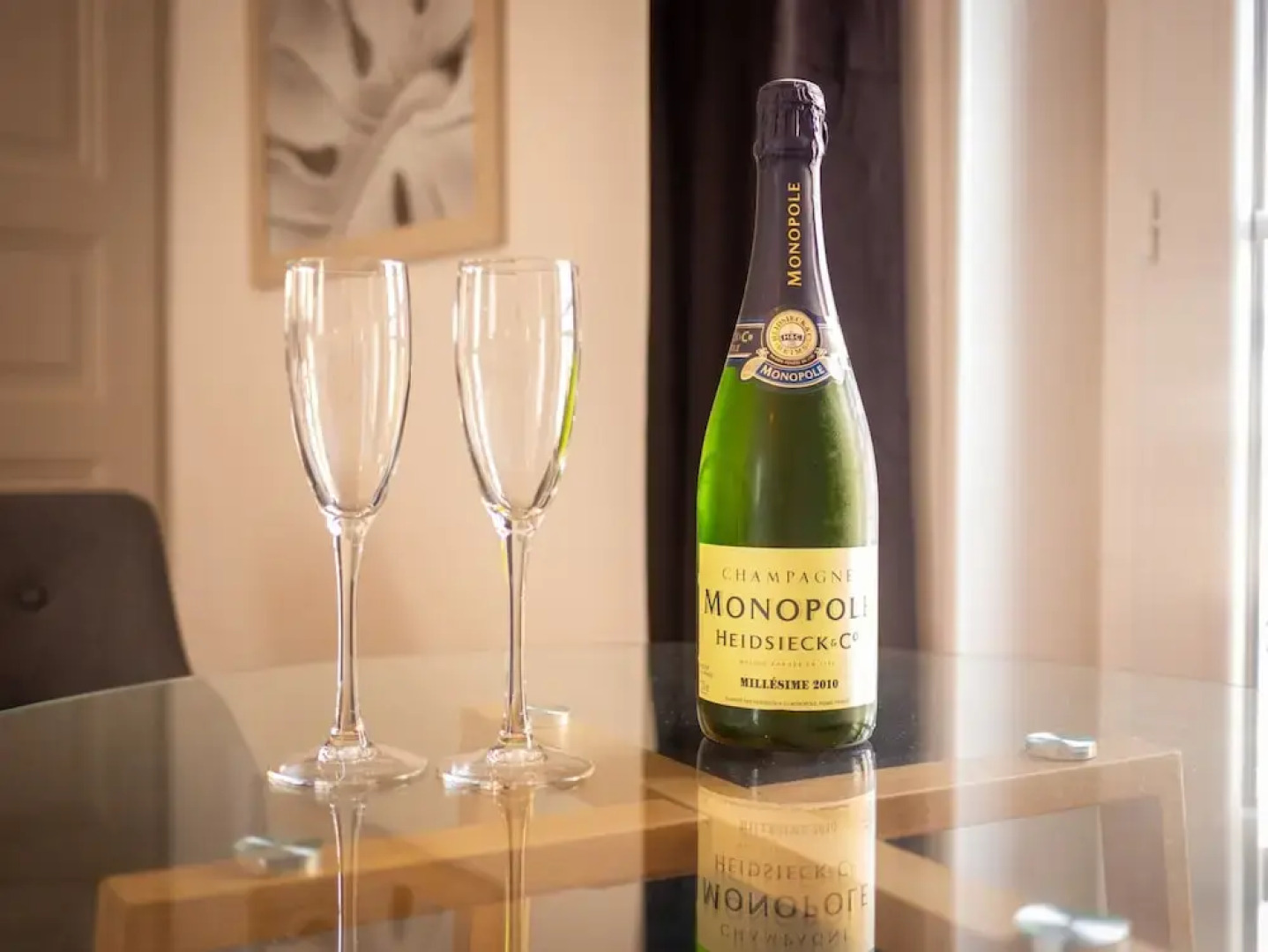 Relax & Recharge: Elegant Home With Sauna