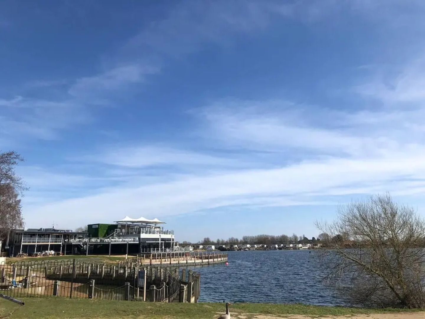 Lovely 3-bed Caravan With Hot Tub in Lincolnshire