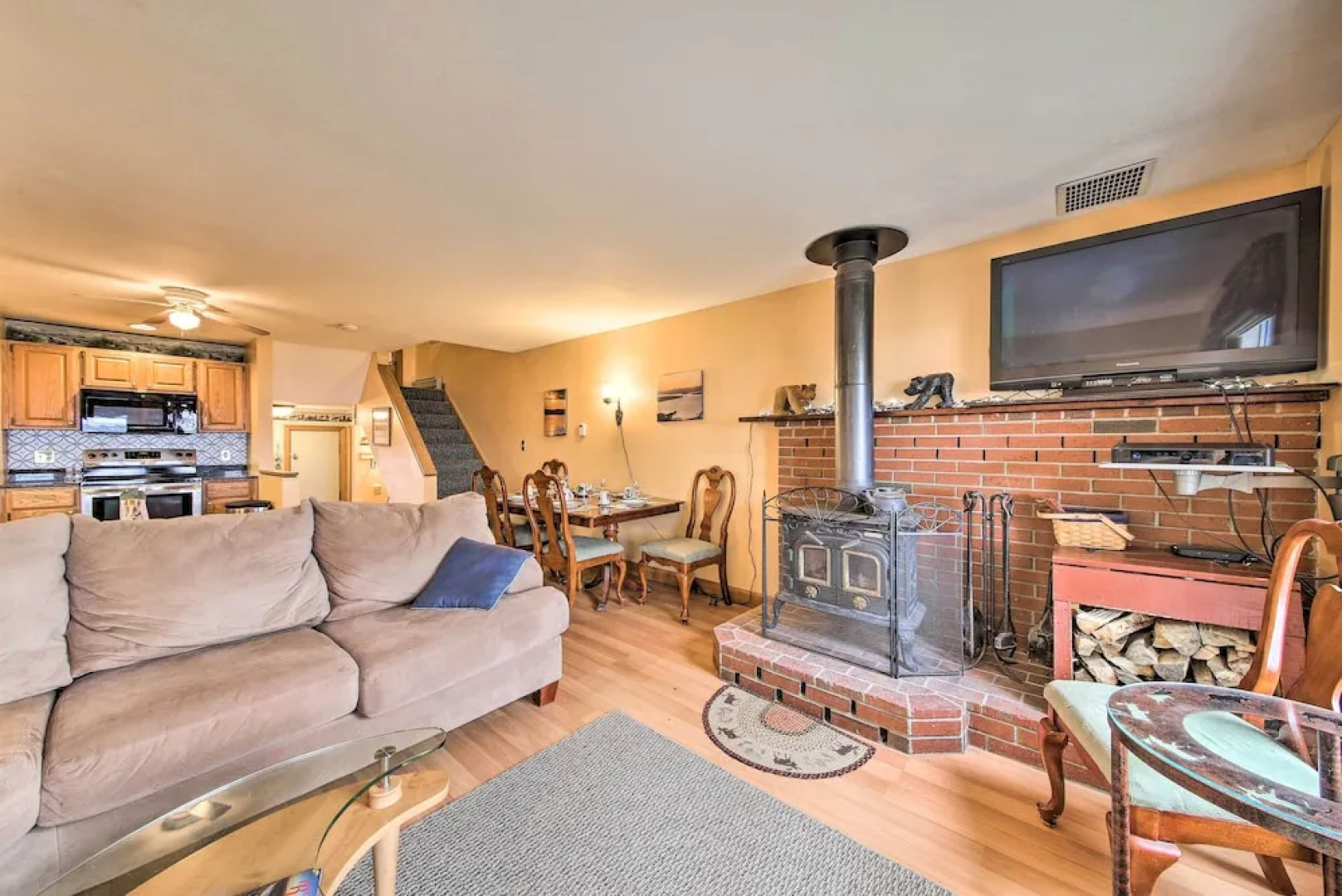 Condo w/ Rangeley Lake Views: 10 Mi to Saddleback!