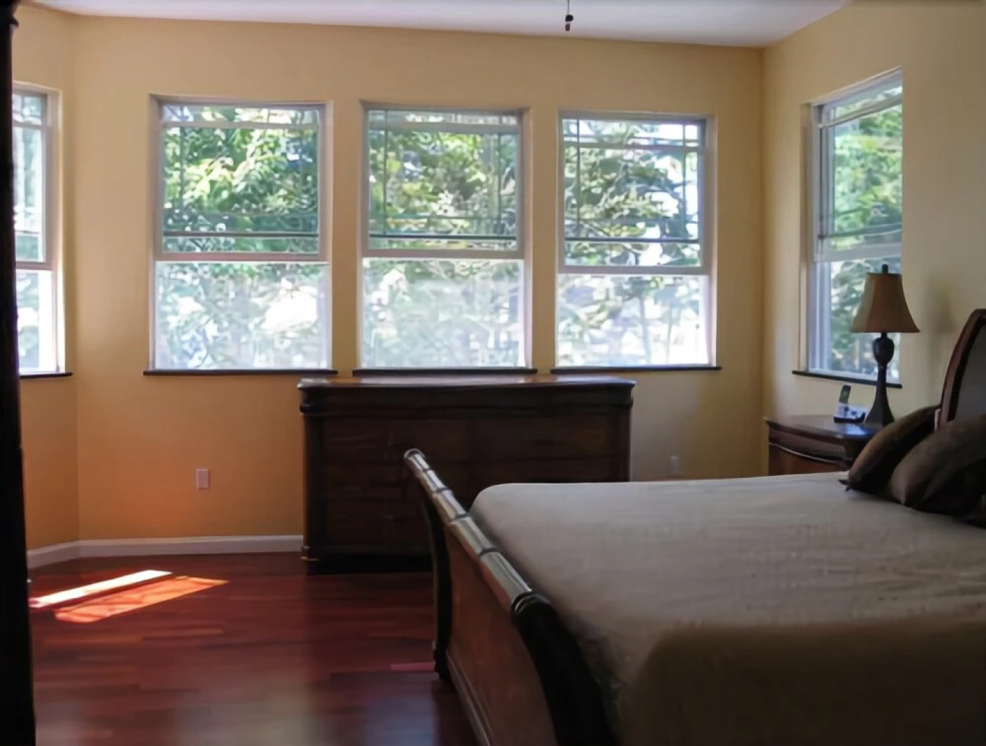 Edgewater Estate - Five Bedroom Home