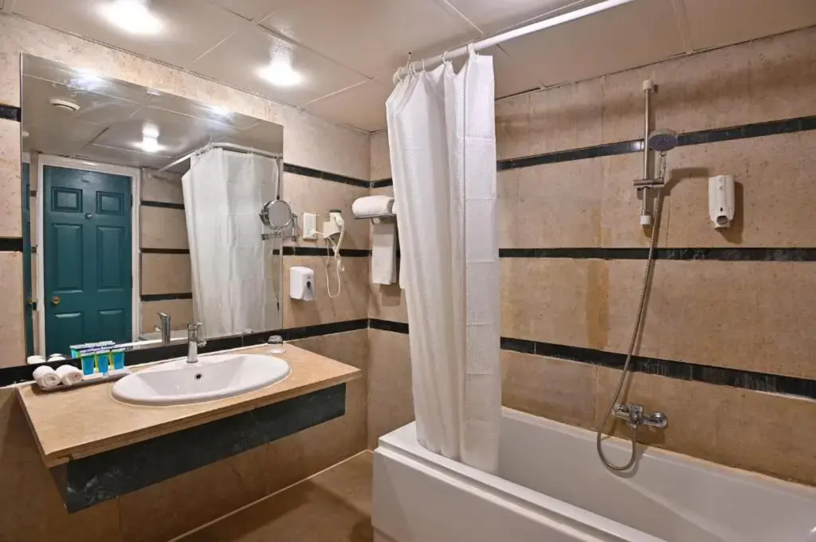 Moreno Horizon Spa & Resort