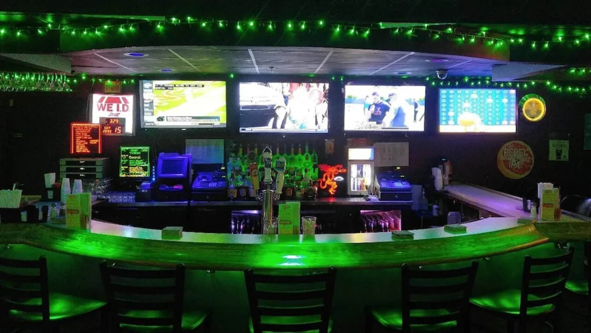 Days Inn & Suites by Wyndham Savannah Gateway I 95 And 204