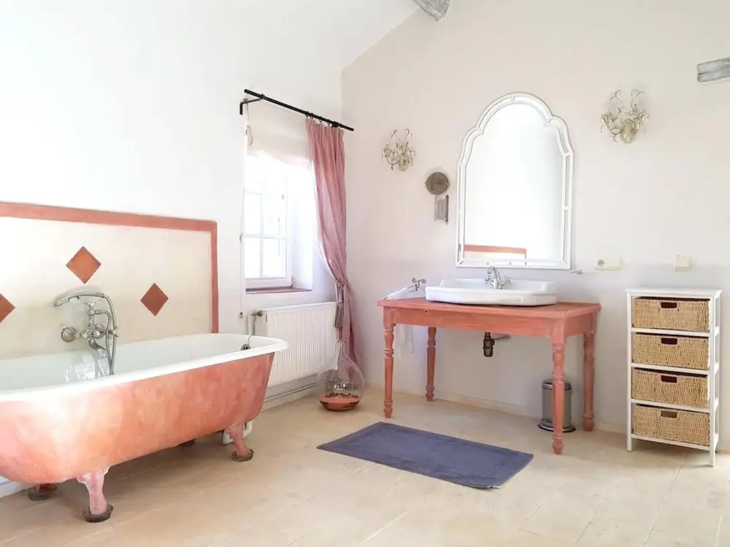 Villa With 5 Bedrooms in Seguret, With Private Pool, Enclosed Garden and Wifi