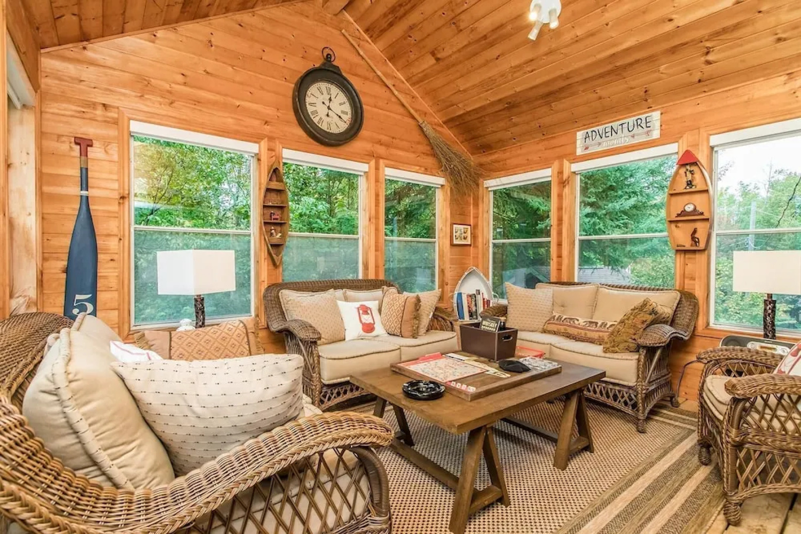 Vantage Point~Lovely 4 bed, 2.5 bath with fabulous views of Lake of Bays!