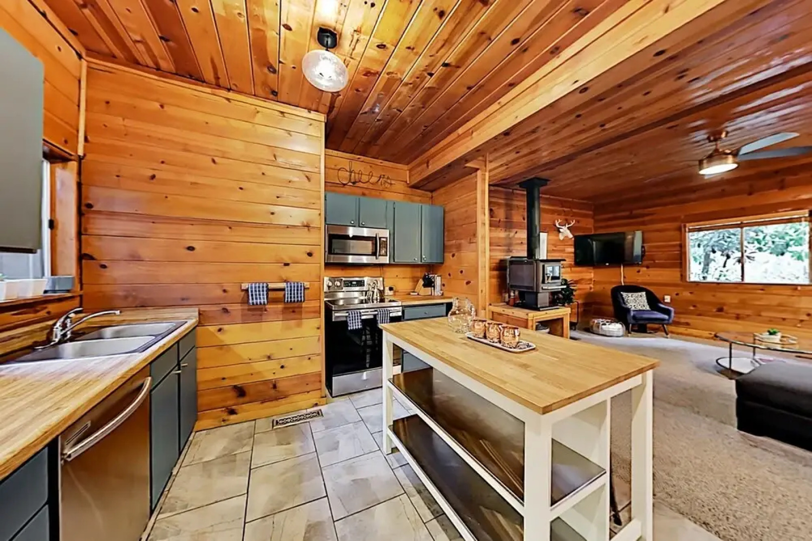 1668cwxo 3 Bedroom Cabin