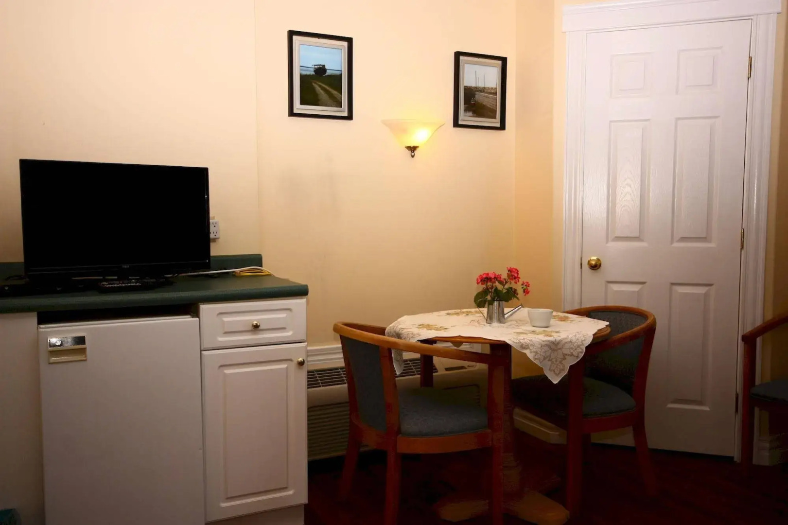 Come From Away B&B Inn