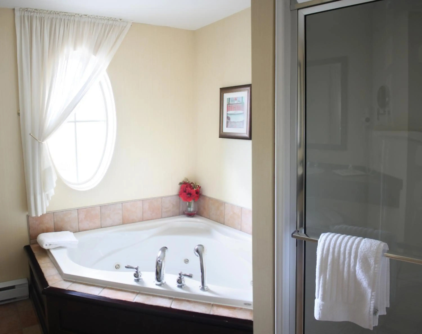 Hotel Vallea Bromont, Tapestry Collection by Hilton