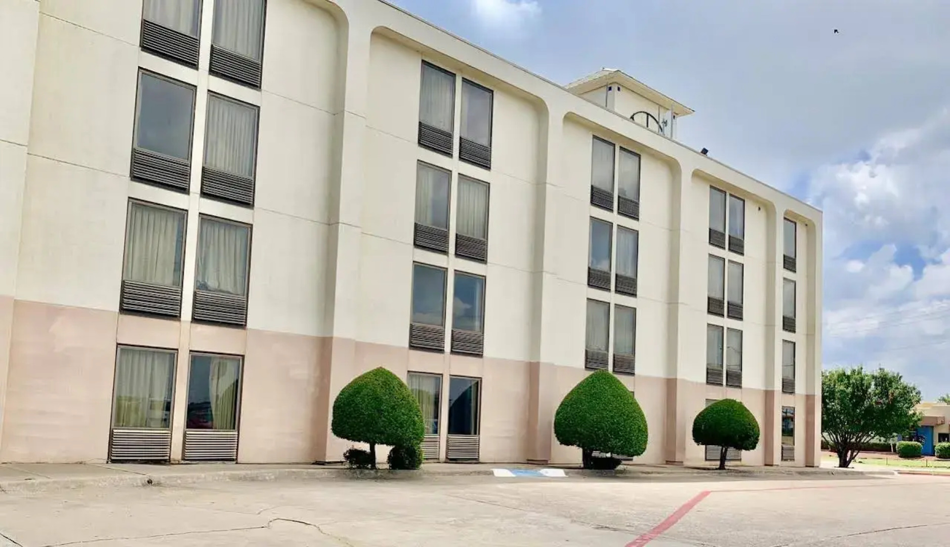 Motel 6 Lewisville, TX - Medical City