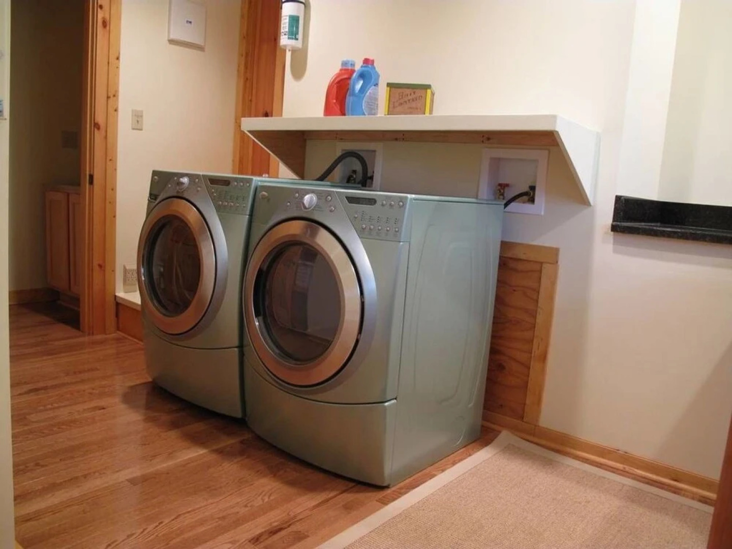 Whipkins Cove Beautiful 3 Bd Lakefront Getaway