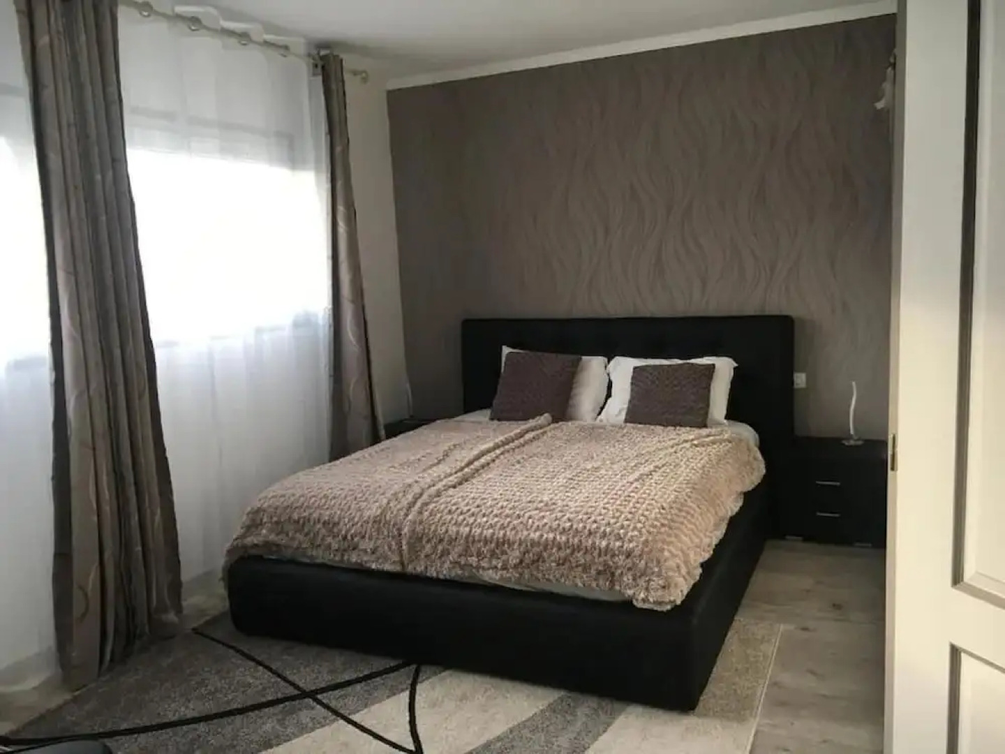 Hotel Mervil Airport