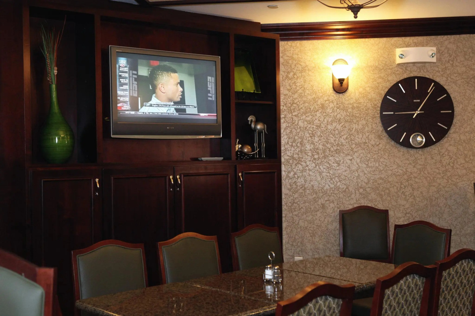 Holiday Inn Express and Suites Springfield Medical District by IHG