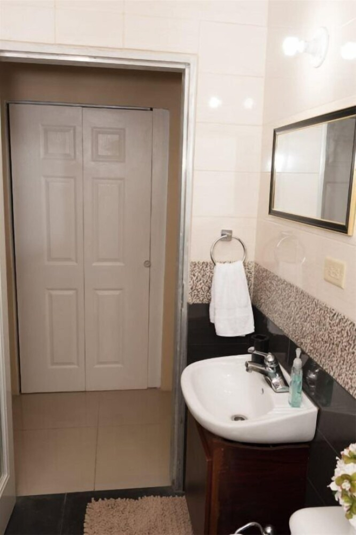 Stacys Place St James Studio Apartment