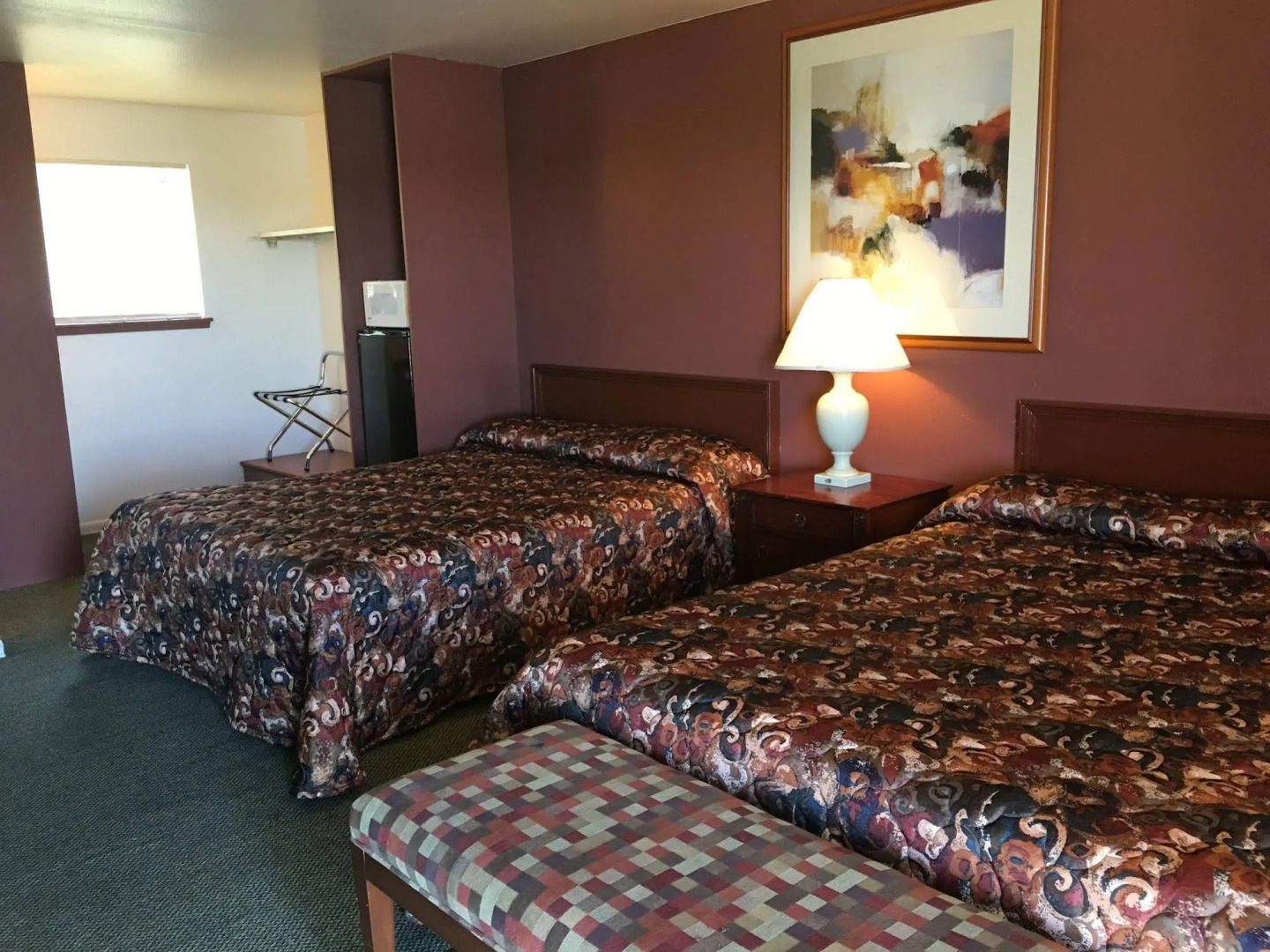 Lakeshore Inn Water Front