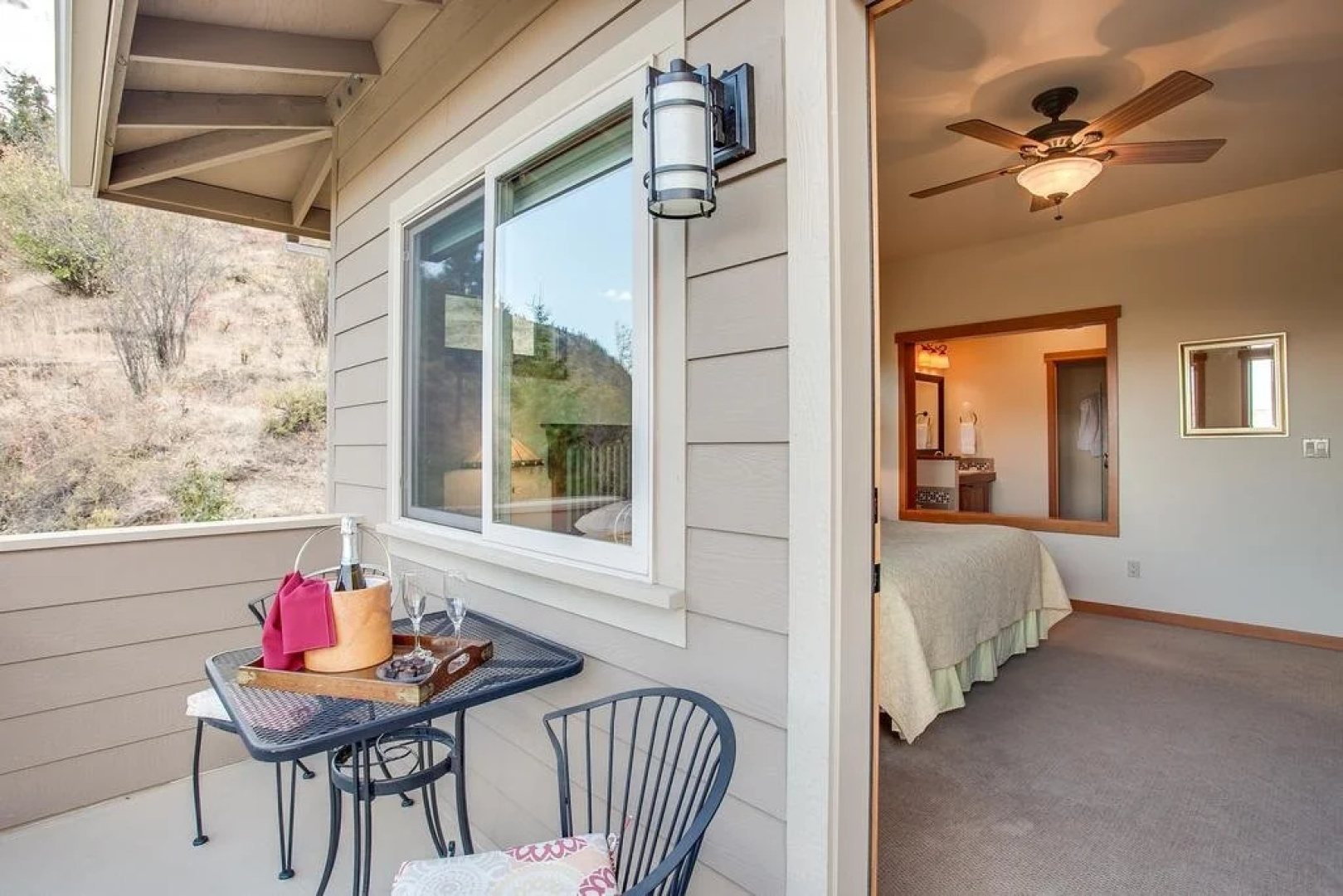 Cascade Valley Inn