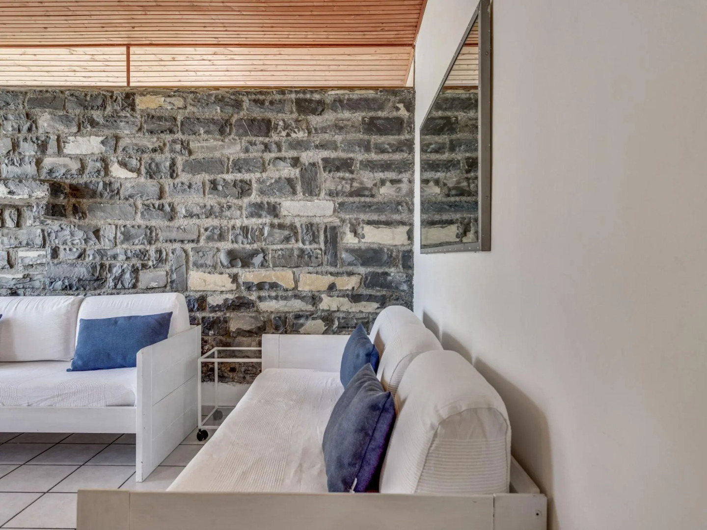 Spacious Apartment in Pognana Lario with Pool