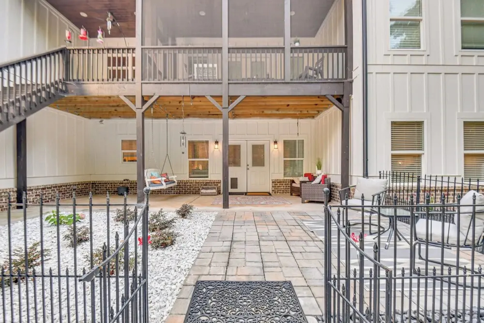 Pet-friendly Georgia Apartment: 8 Mi to Athens!