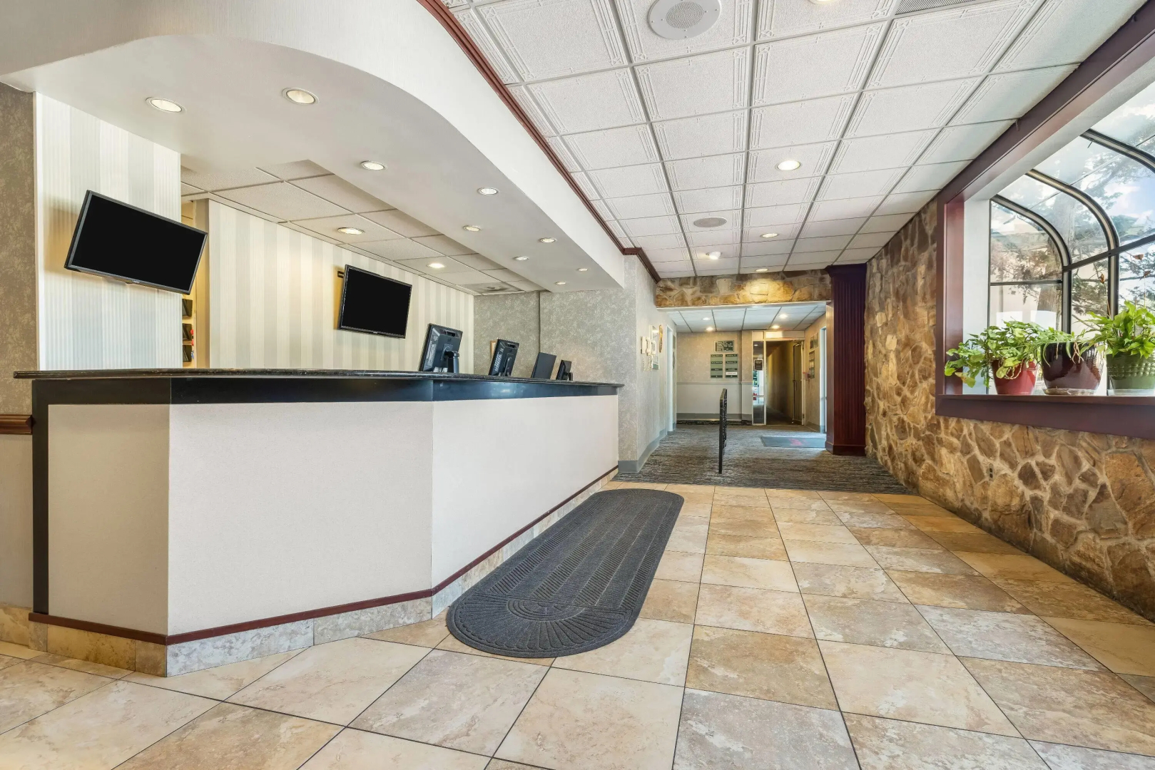 Ramada by Wyndham State College Hotel & Conference Center