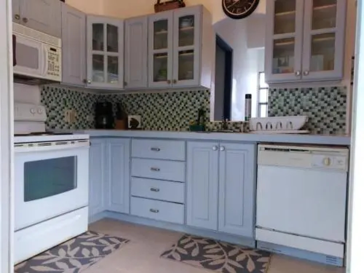 C & A Seashell Villa