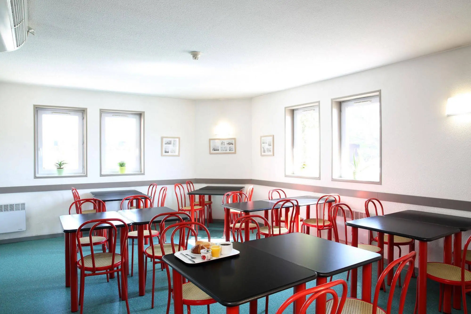 B&B HOTEL Avignon (2)