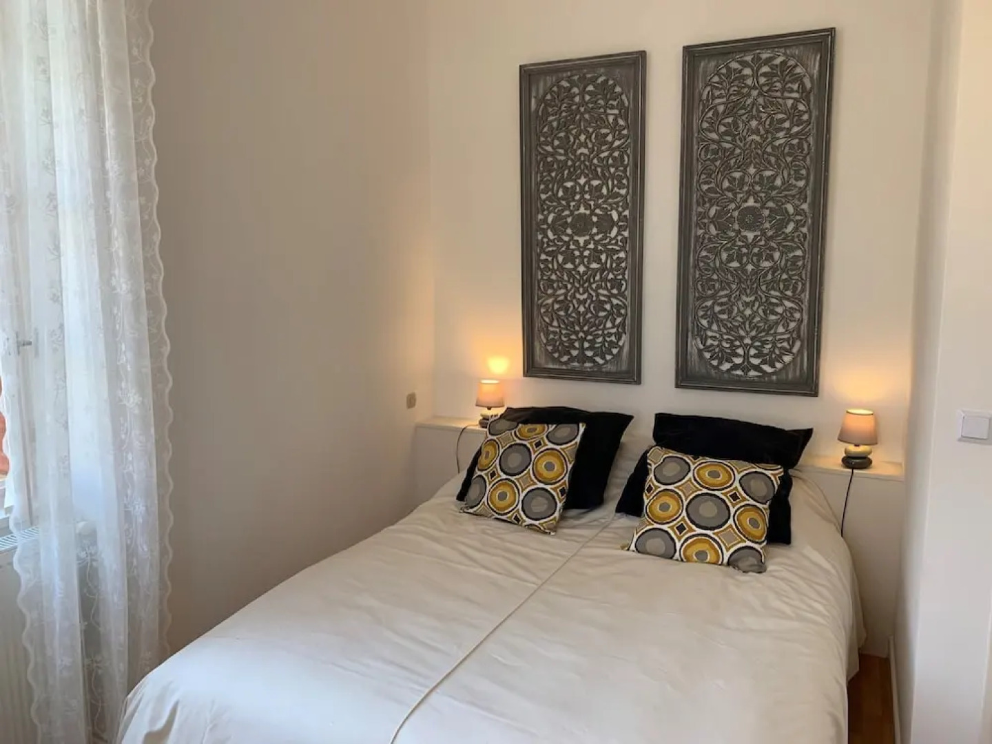 Pretty Holiday Home With Terrace, Garden, Barbecue, Veranda