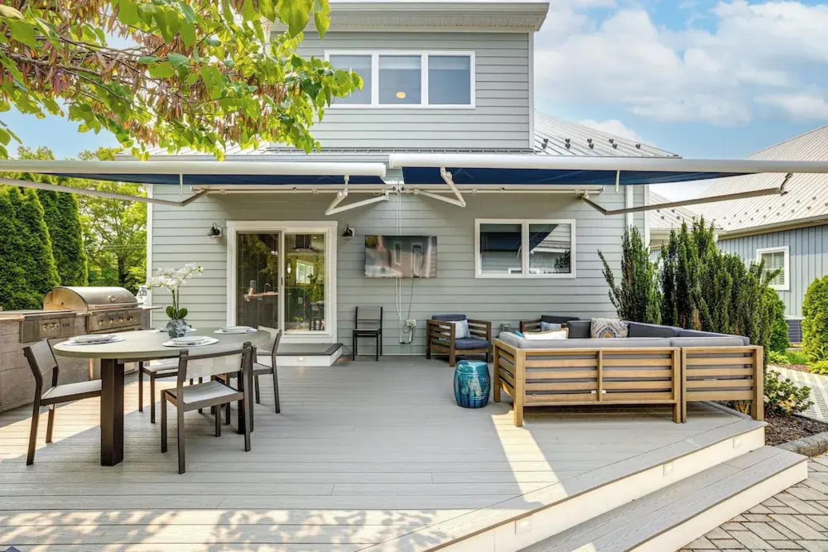Near Solomons Island Boardwalk: Home w/ Hot Tub!