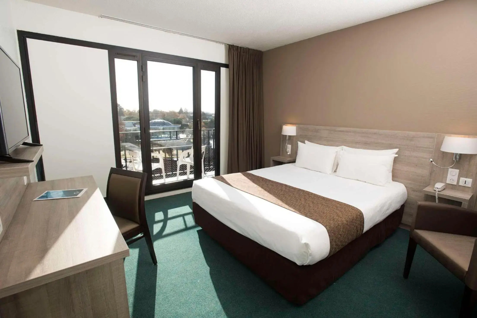 Vallian Village Hotel