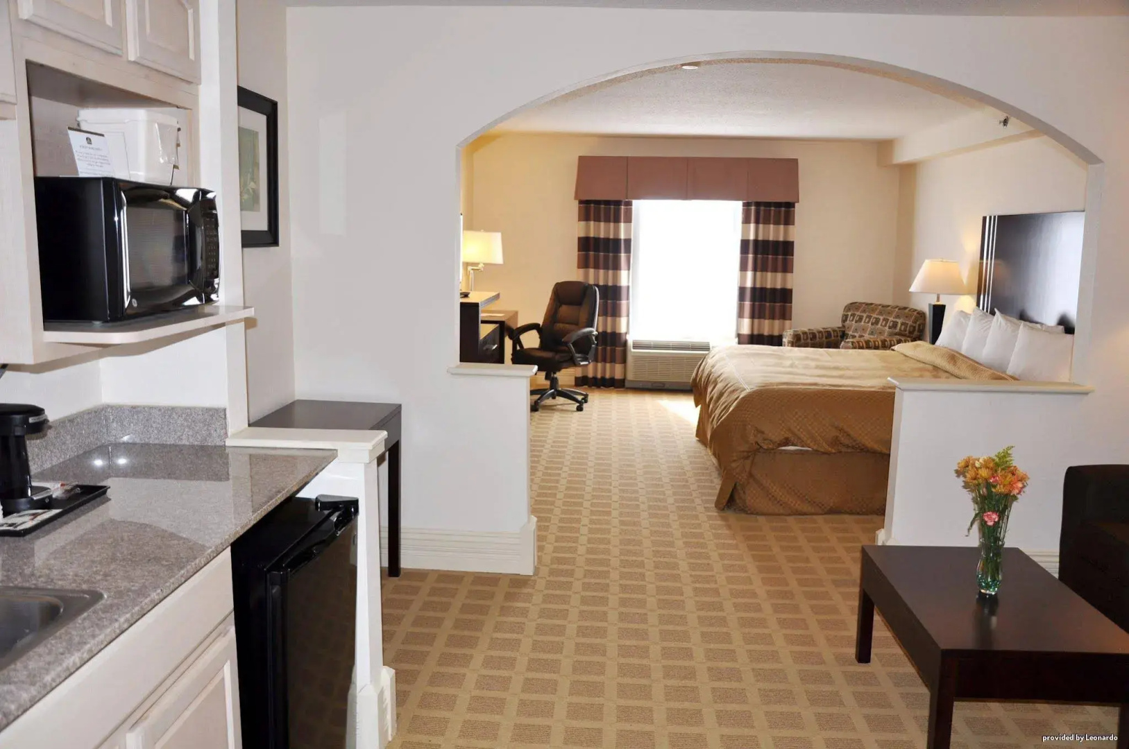 Best Western Plus Kalamazoo Suites