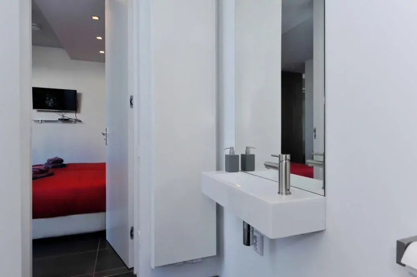 Waterpalace Boutique Hotel & Apartment