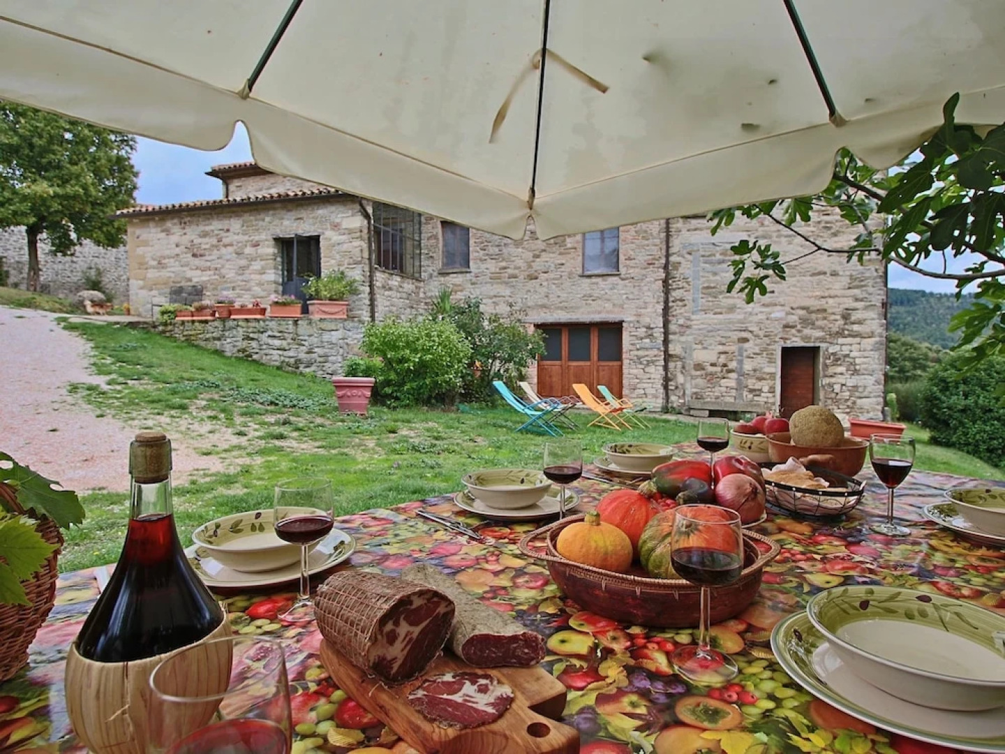 Farmhouse in Apecchio With Pool and Terrace