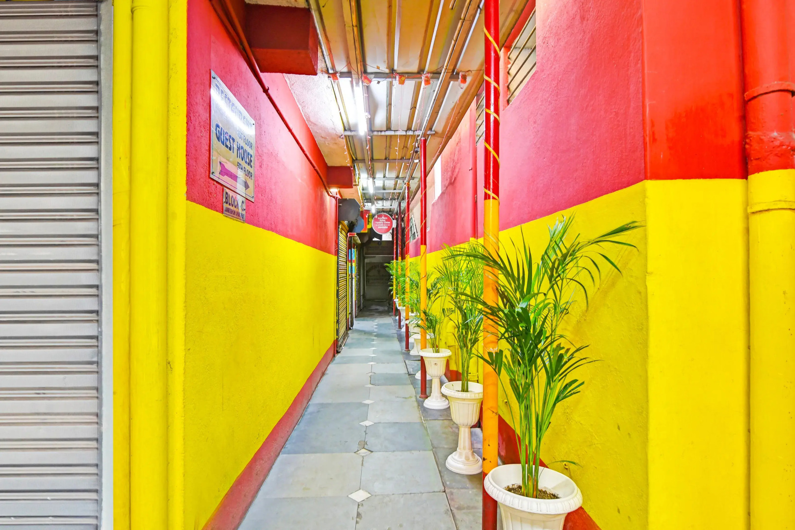 Super Hotel O Rishra Railway Station Formerly Green Guest House