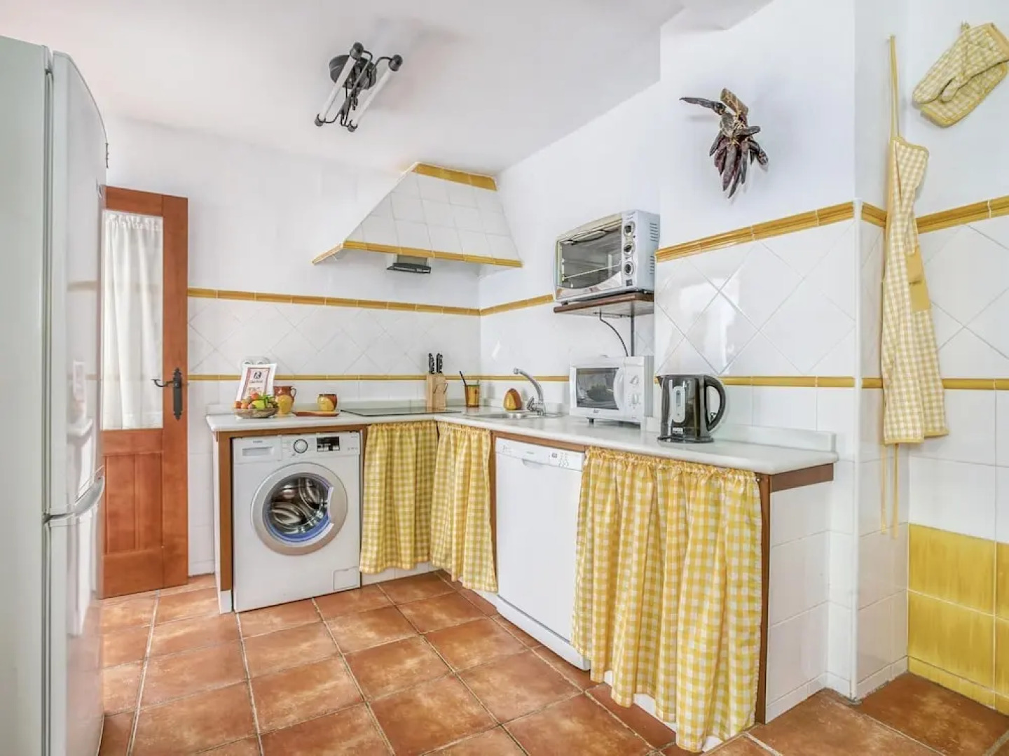 Comfy Holiday Home in Carcabuey With Patio