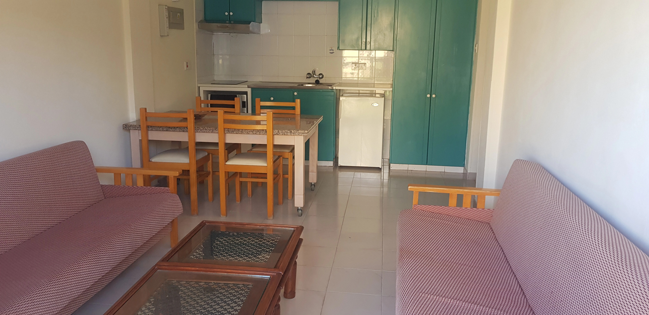 Senator Hotel Apartments - Adults Only