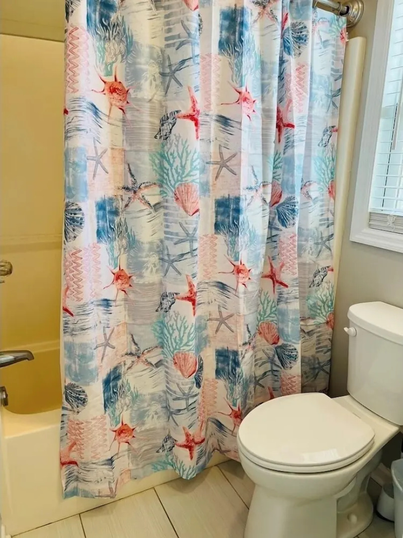 Avalon West- 5 Bedroom Home by RedAwning