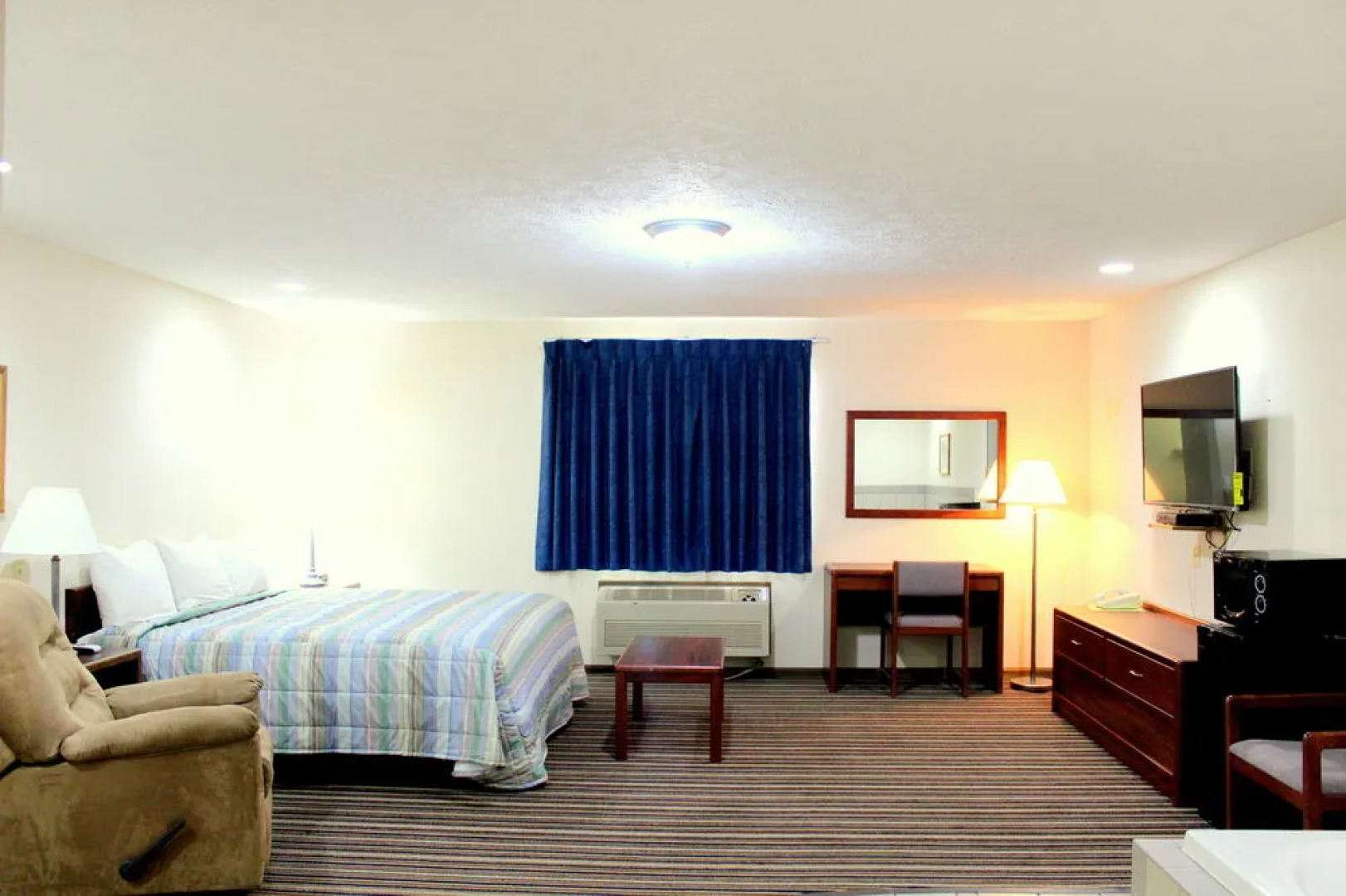 DeSoto Inn & Suites - Missouri Valley, I-29, Exit - 75