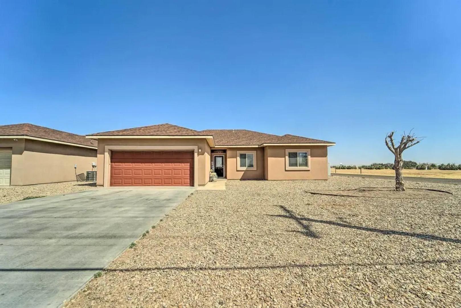 Charming Portales Retreat Across From Enmu!