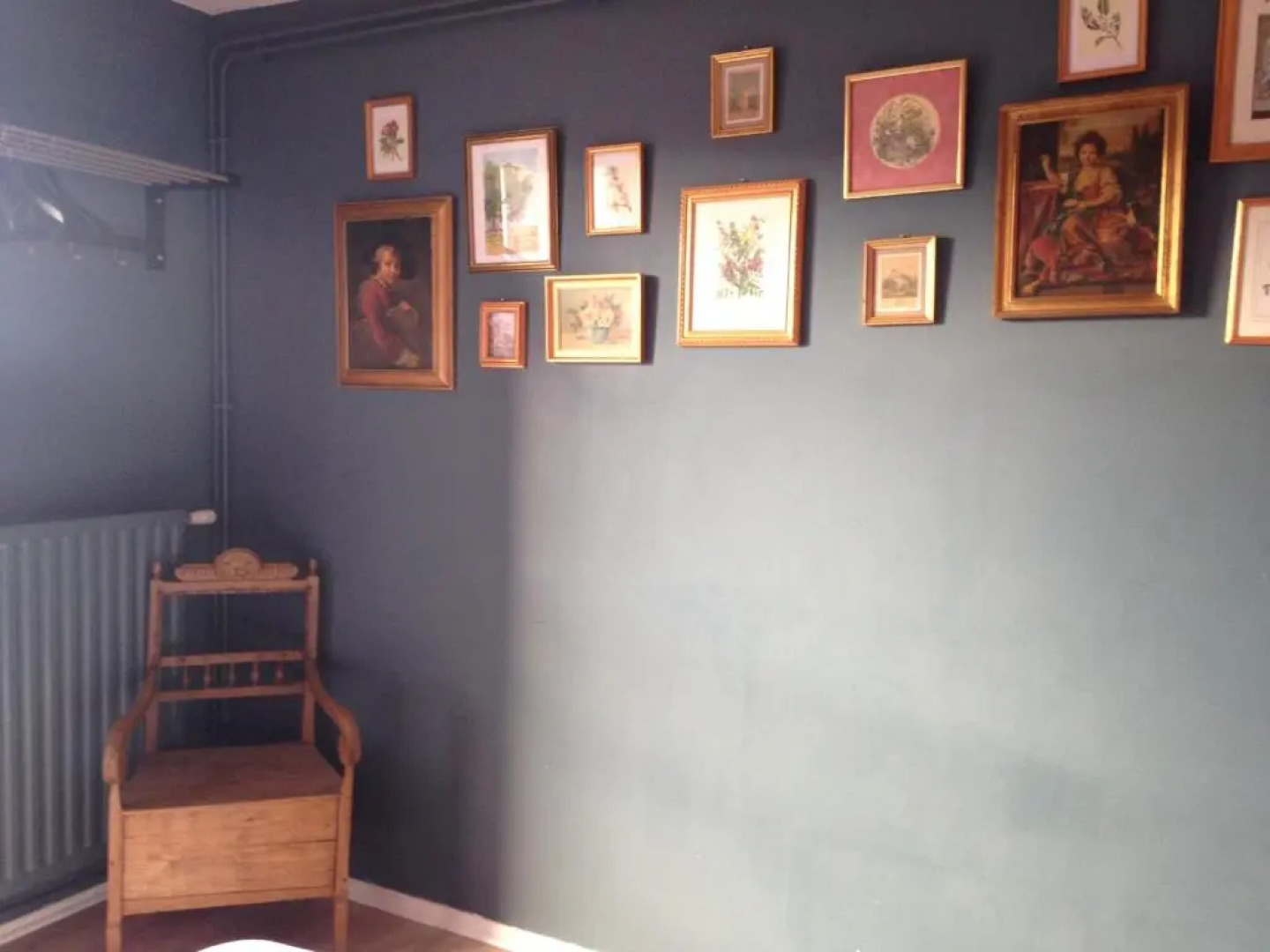 Alice et Marie au Pays du Louvre