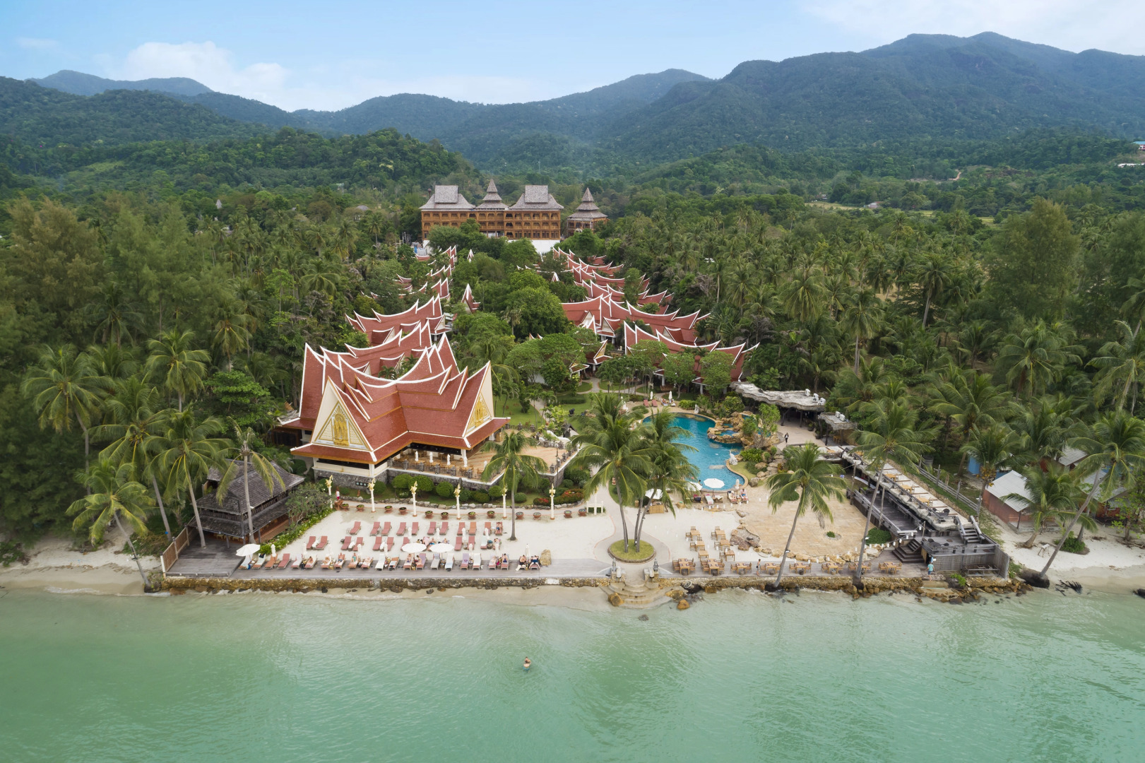 Курортный отель Santhiya Tree Koh Chang Resort