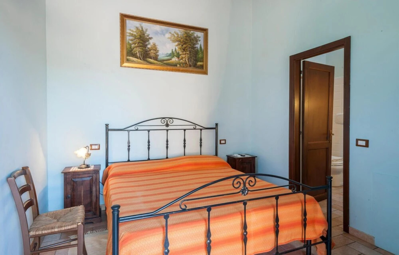 Awesome Home in Tolentino With 6 Bedrooms, Wifi and Outdoor Swimming Pool